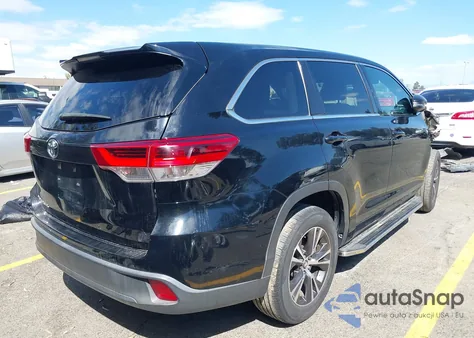 2017 Toyota Highlander Le z USA, uszkodzony, nr VIN 5TDZARFH8HS030071